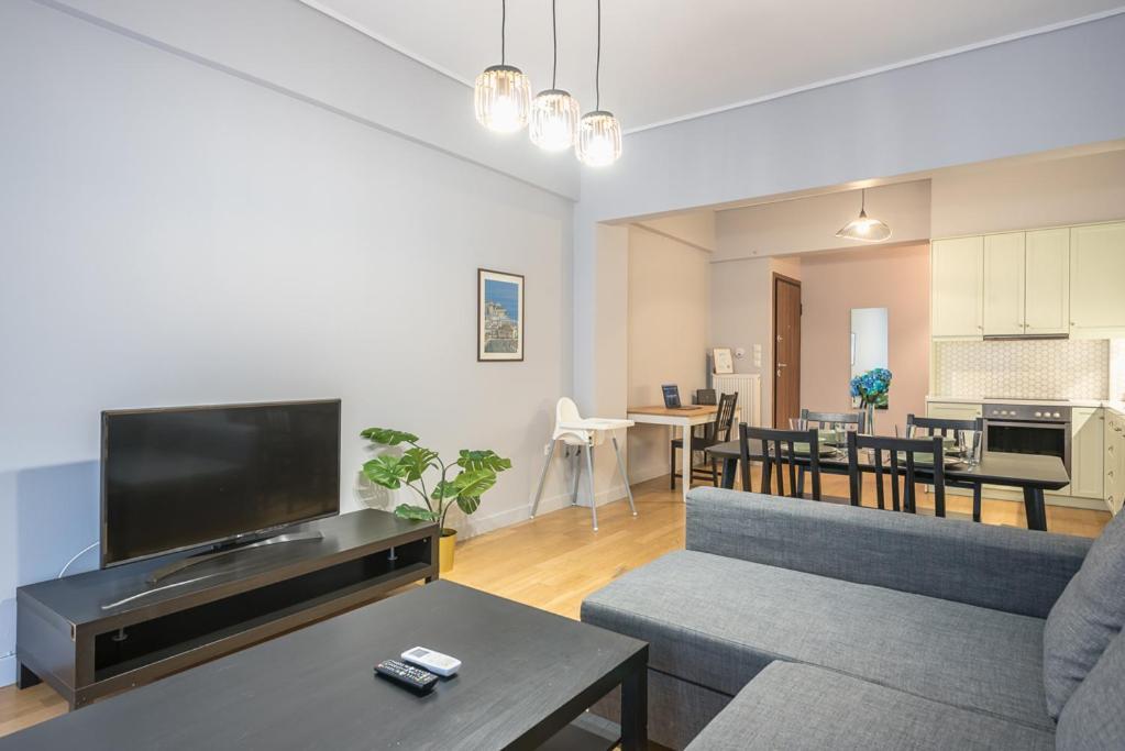 Pame Rentals - 2Bd & 2Ba Home, 4 Min To Acropolis Athens Ngoại thất bức ảnh