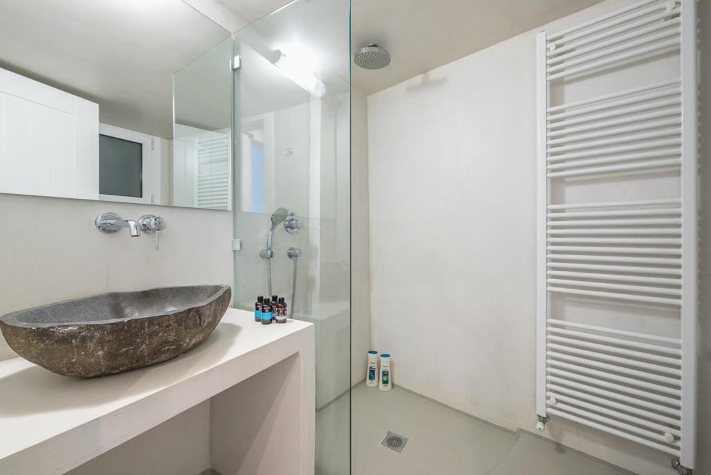 Pame Rentals - 2Bd & 2Ba Home, 4 Min To Acropolis Athens Ngoại thất bức ảnh