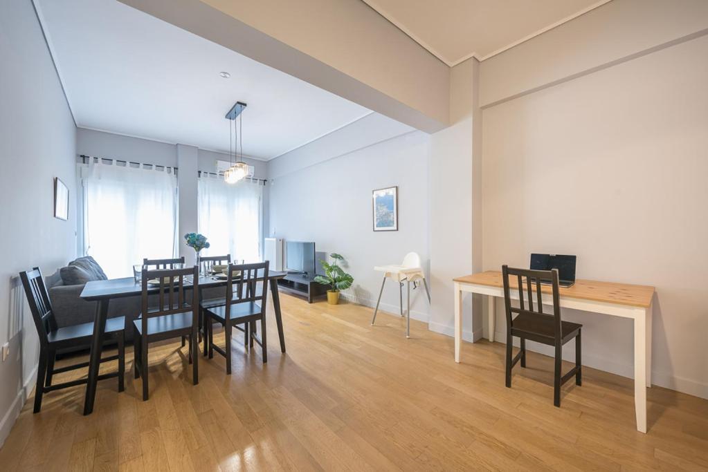 Pame Rentals - 2Bd & 2Ba Home, 4 Min To Acropolis Athens Ngoại thất bức ảnh