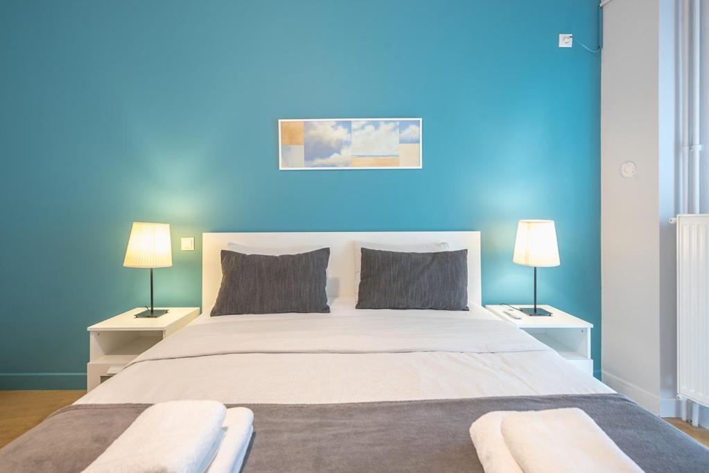 Pame Rentals - 2Bd & 2Ba Home, 4 Min To Acropolis Athens Ngoại thất bức ảnh